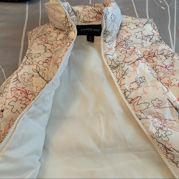 Lands End Women’s Down Puffer Vest Size S - Picture 4 of 8